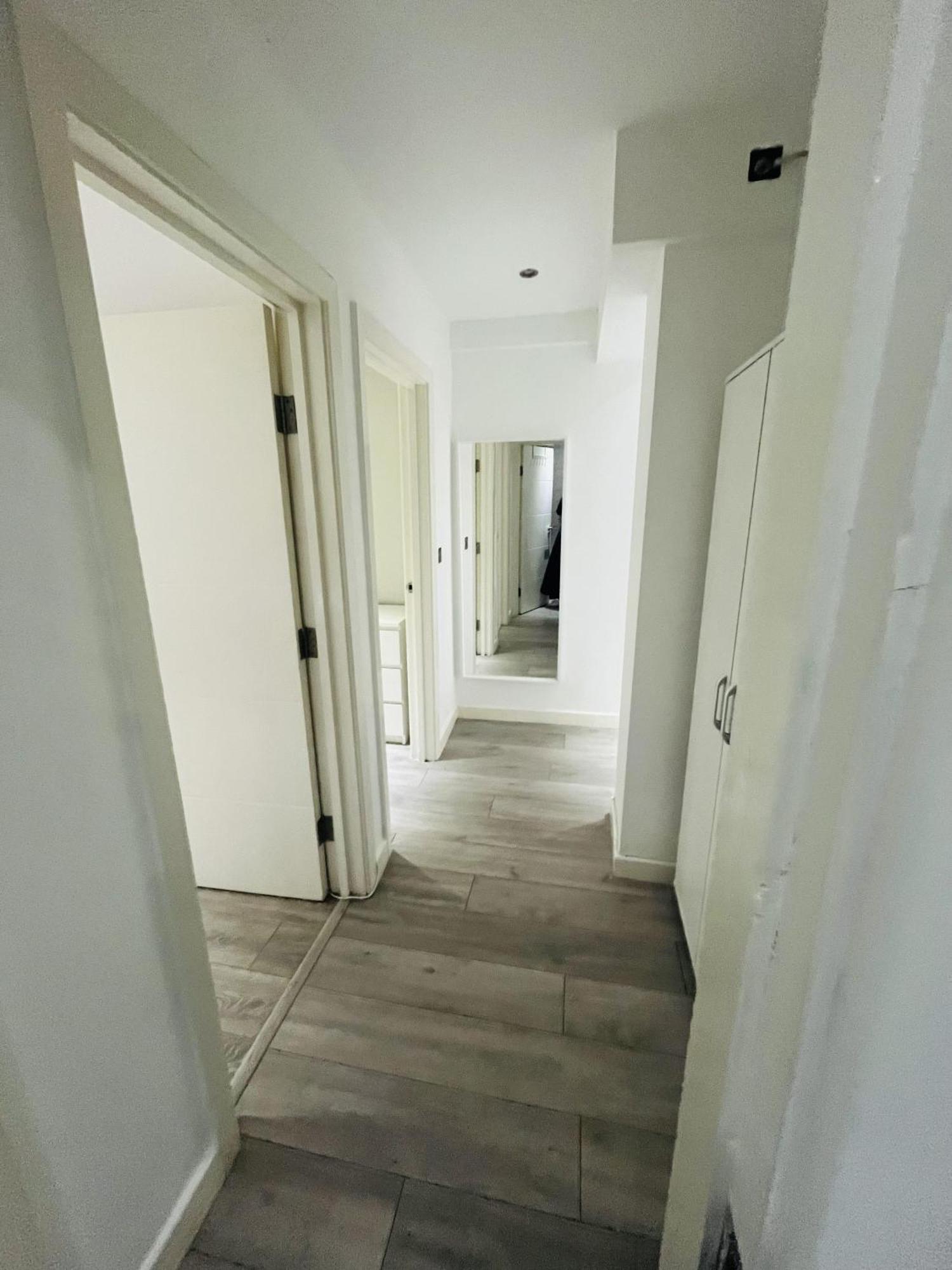 Immaculate 2-bed In * Londra